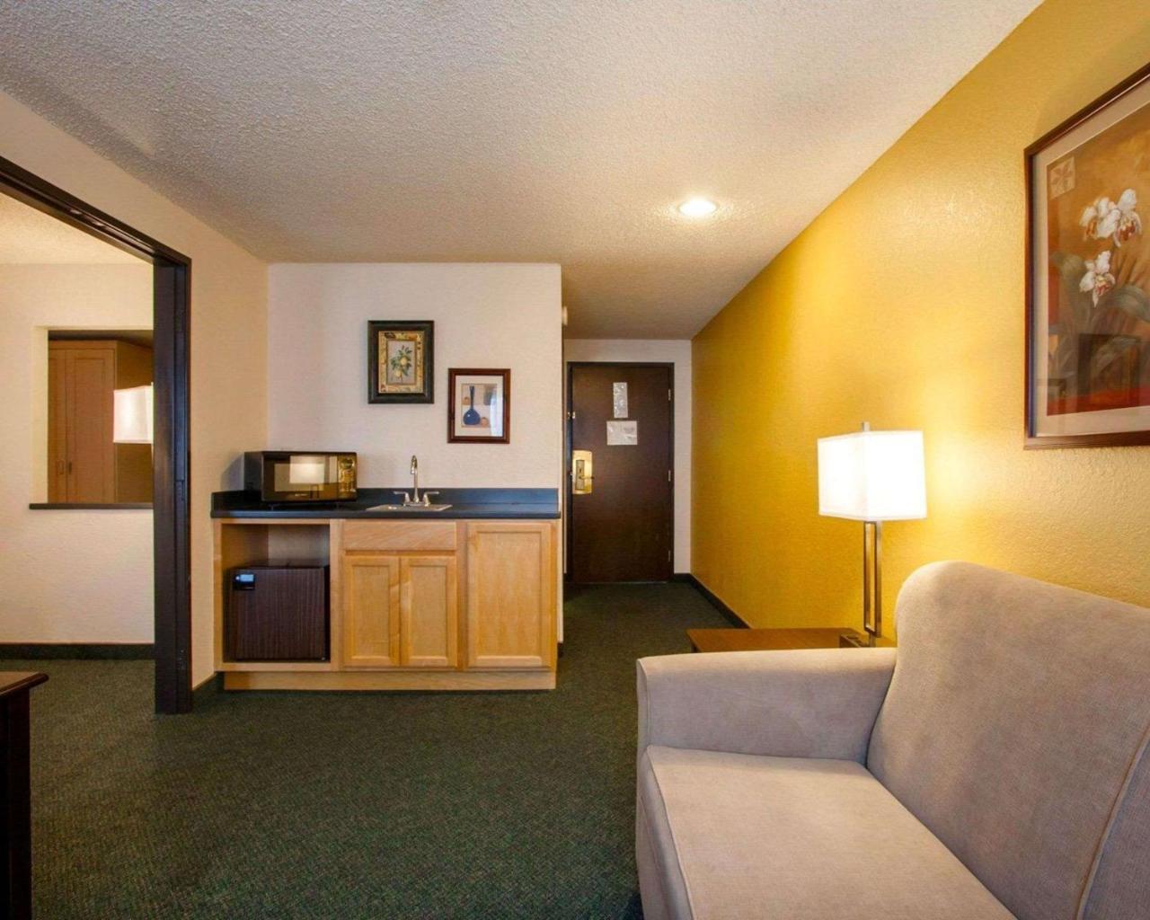Quality Inn & Suites Springfield Luaran gambar